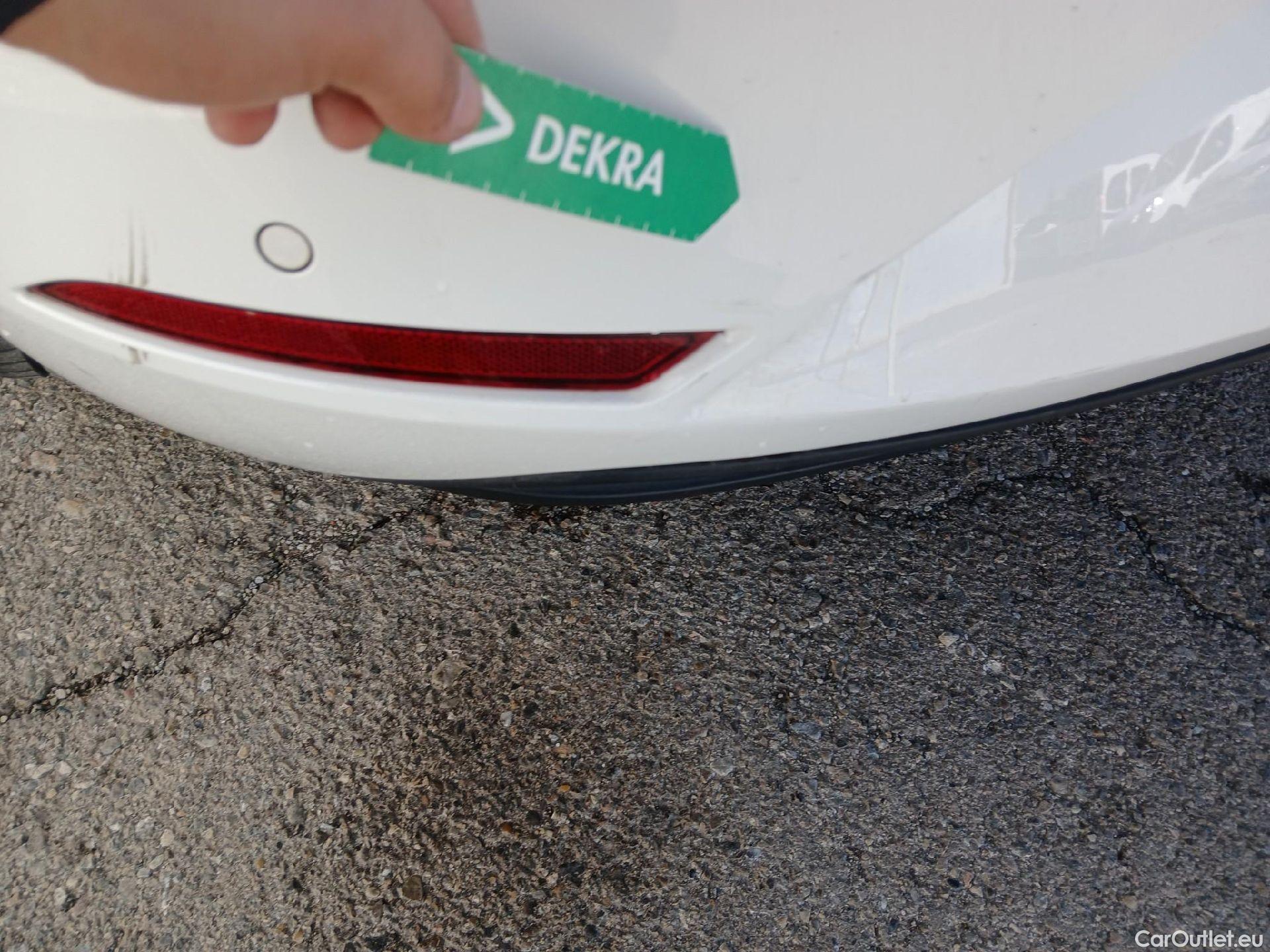  Land Rover  Discovery SEAT Nuevo León / 2020 / 5P / berlina con portón 2.0 TDI 85kW S&S Style Go (AC3) #10