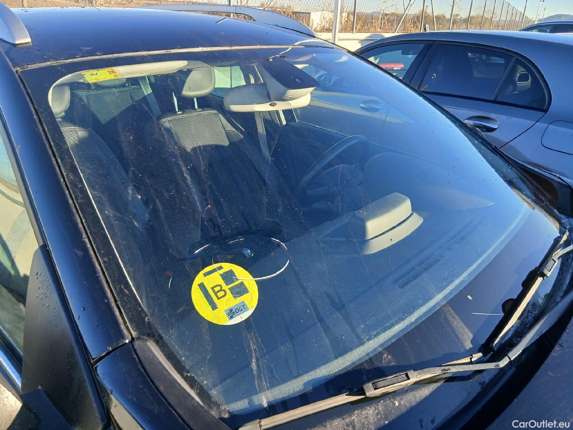  Renault  Megane RENAULT MÉGANE 5p 3G familiar Sp. Tou. Bose Energy dCi 130 S&S Euro 6 #13