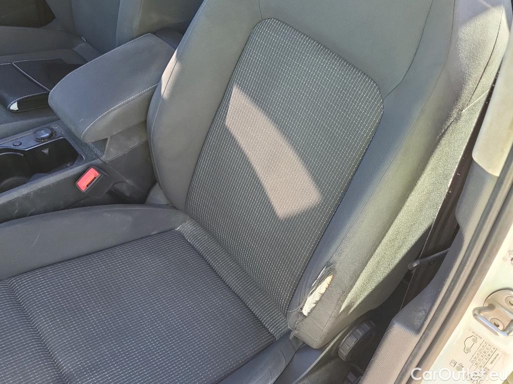  Volkswagen  Golf  VOLKSWAGEN / 2020 / 5P / berlina con portón 1.0 TSI 81kW (110CV) #11