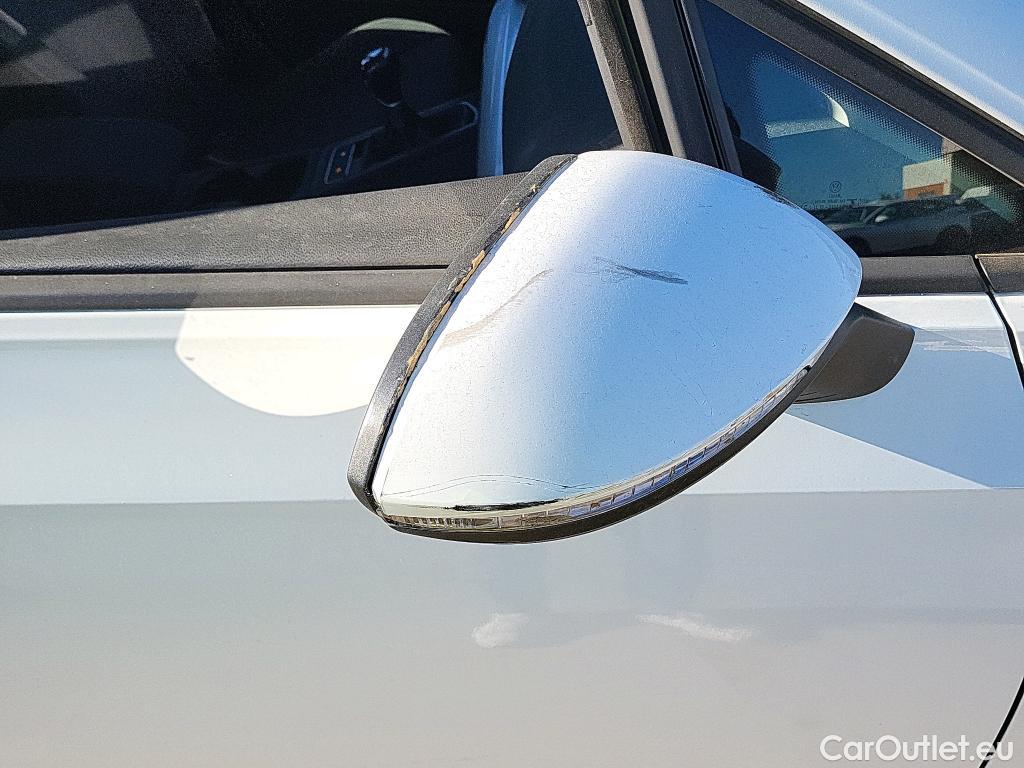  Volkswagen  Golf  VOLKSWAGEN / 2020 / 5P / berlina con portón 1.0 TSI 81kW (110CV) #37