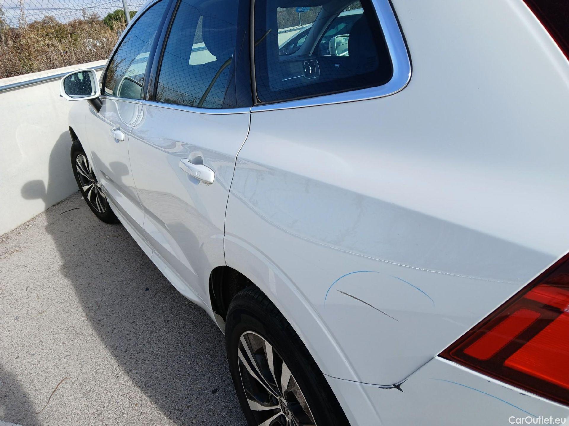  Volvo  XC60 VOLVO  / 2017 / 5P / todoterreno 2.0 B4 D Momentum Pro Auto #18