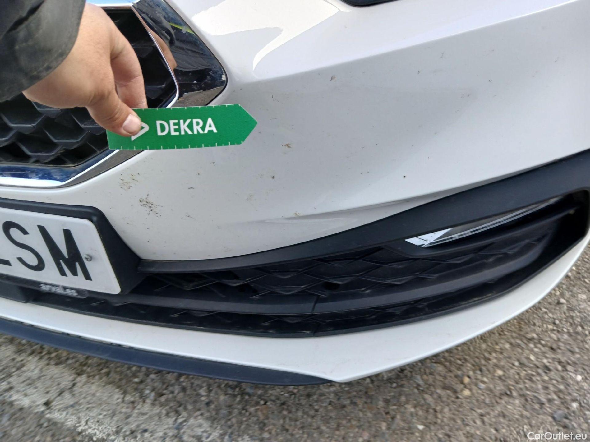  Land Rover  Discovery SEAT Nuevo León / 2020 / 5P / berlina con portón 2.0 TDI 85kW S&S Style Go (AC3) #4