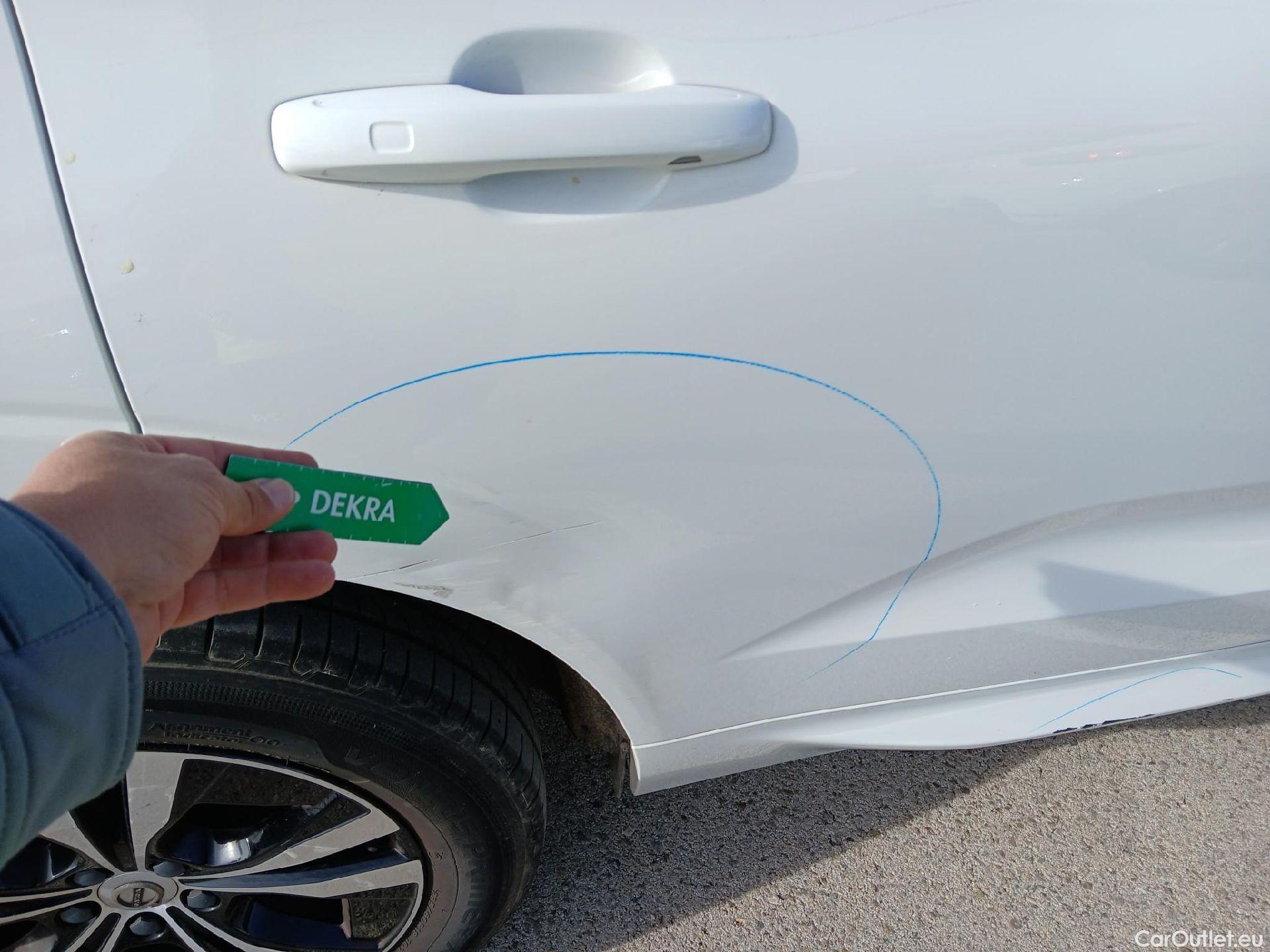  Volvo  XC60 VOLVO  / 2017 / 5P / todoterreno 2.0 B4 D Momentum Pro Auto #29