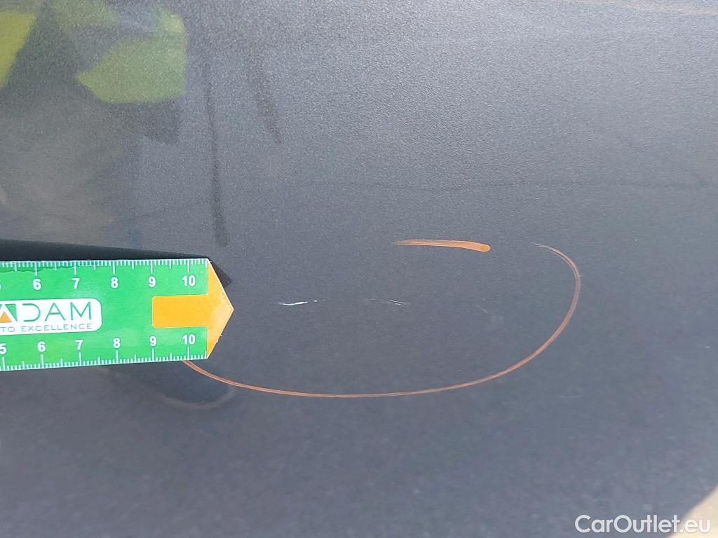  Volkswagen  T-ROC VOLKSWAGEN  / 2017 / 5P / todoterreno Advance 2.0 TDI 110kW (150CV) DSG (AC2) #12