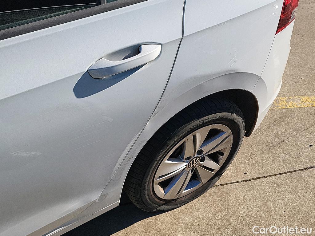  Volkswagen  Golf  VOLKSWAGEN / 2020 / 5P / berlina con portón 1.0 TSI 81kW (110CV) #1