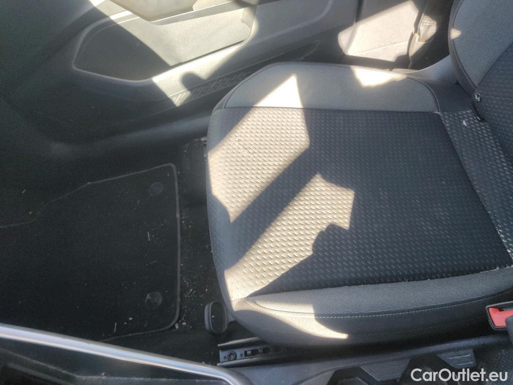  Volkswagen  Polo VOLKSWAGEN  / 2021 / 5P / berlina con portón Life 1.0 TSI 70kW (95CV) #8