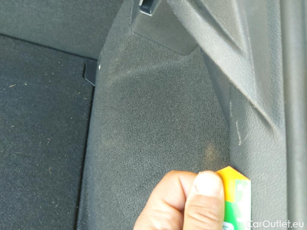  Volkswagen  T-ROC VOLKSWAGEN  / 2017 / 5P / todoterreno Advance 2.0 TDI 110kW (150CV) DSG (AC2) #15