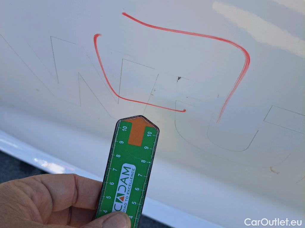  Toyota  Yaris TOYOTA  / 2020 / 5P / berlina con portón 1.5 120H Business Plus #5