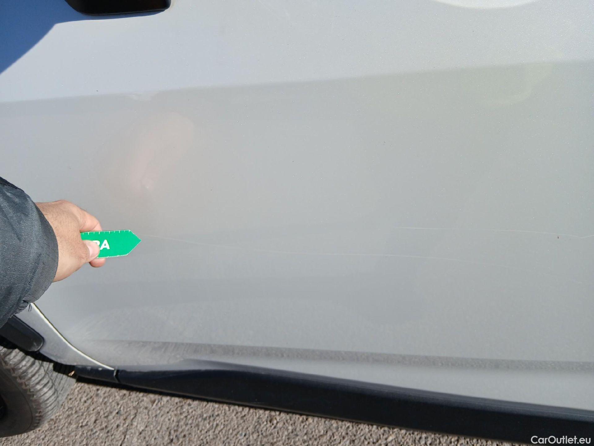  Toyota  RAV4 TOYOTA  / 2018 / 5P / todoterreno 2.5l 220H Advance #7