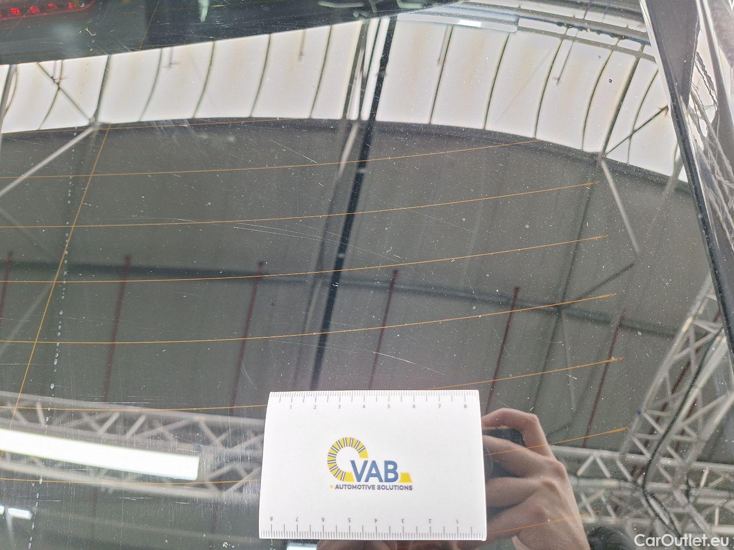  Peugeot  2008 Peugeot,  '19, Peugeot  1.2 Puretech 96kW S&S EAT8 GT Line 5d #14