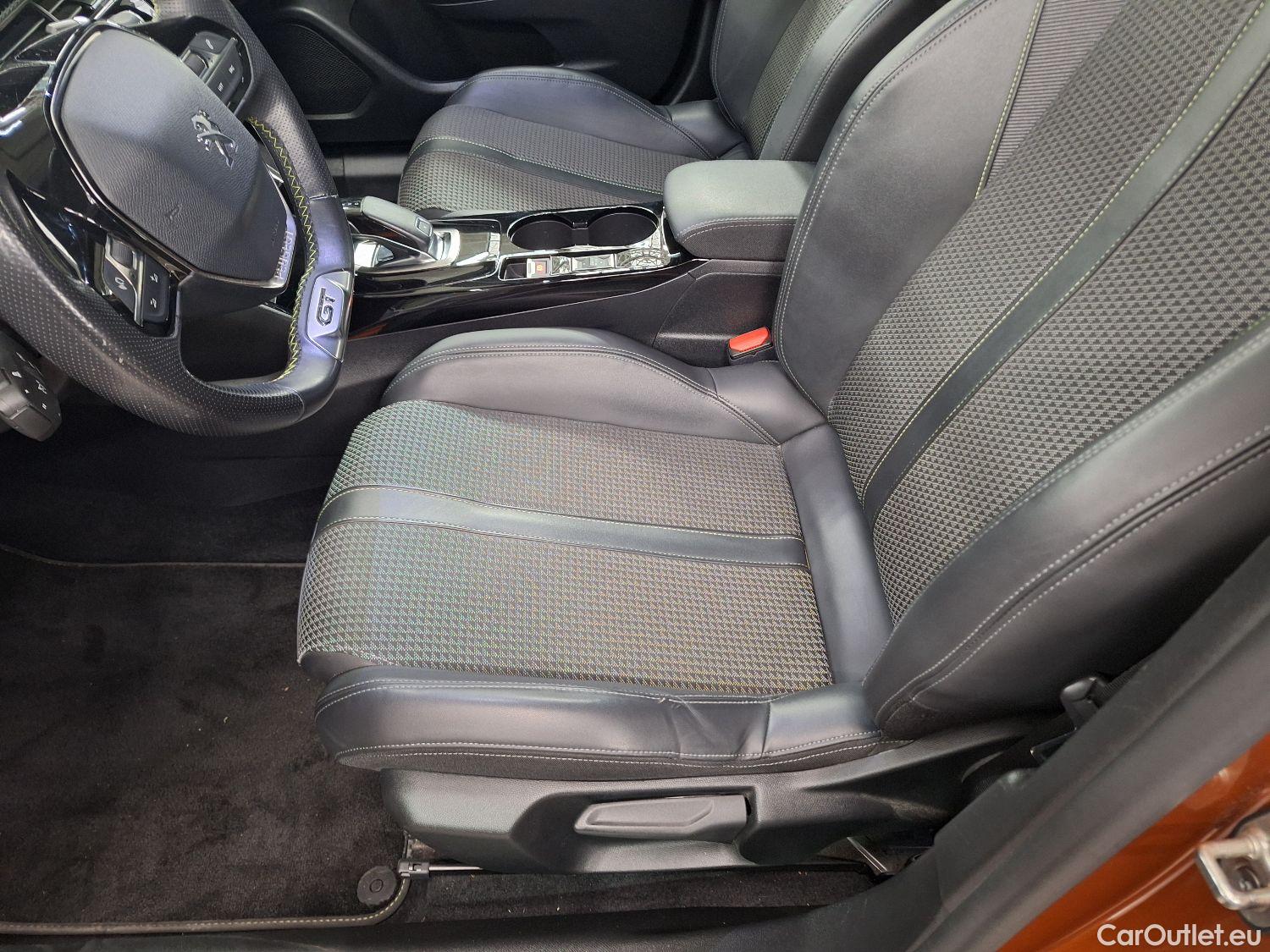  Peugeot  2008 Peugeot,  '19, Peugeot  1.2 Puretech 96kW S&S EAT8 GT Line 5d #16