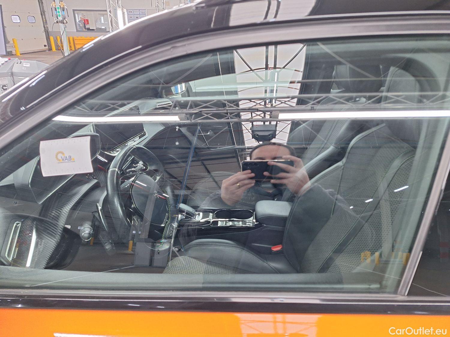  Peugeot  2008 Peugeot,  '19, Peugeot  1.2 Puretech 96kW S&S EAT8 GT Line 5d #18