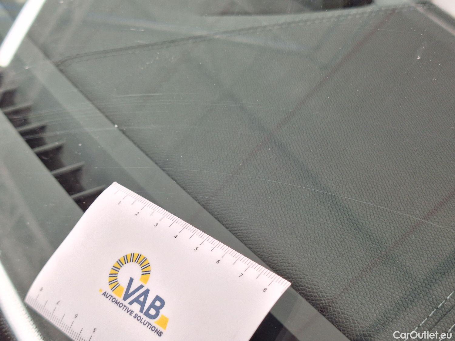  Peugeot  2008 Peugeot,  '19, Peugeot  1.2 Puretech 96kW S&S EAT8 GT Line 5d #23