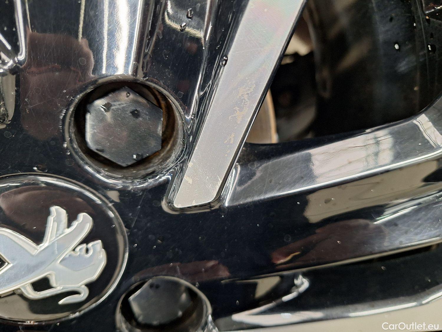  Peugeot  2008 Peugeot,  '19, Peugeot  1.2 Puretech 96kW S&S EAT8 GT Line 5d #7