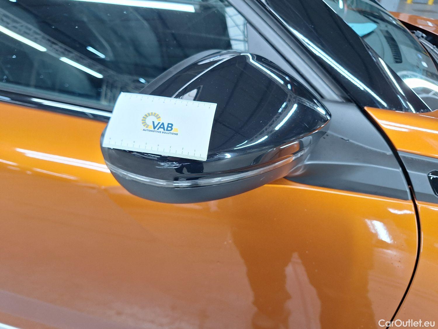  Peugeot  2008 Peugeot,  '19, Peugeot  1.2 Puretech 96kW S&S EAT8 GT Line 5d #11