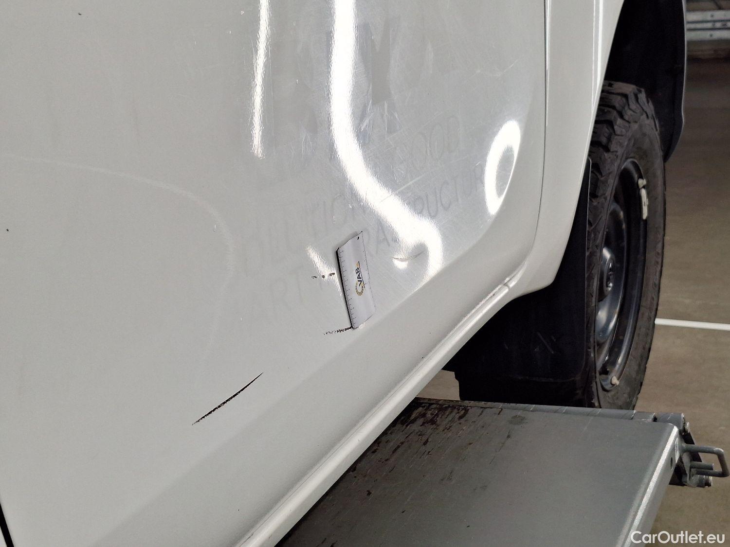  Toyota  Hilux Toyota, _Hi-Lux '16, Toyota  2.4 D-4D Double Cab Active 4d #13