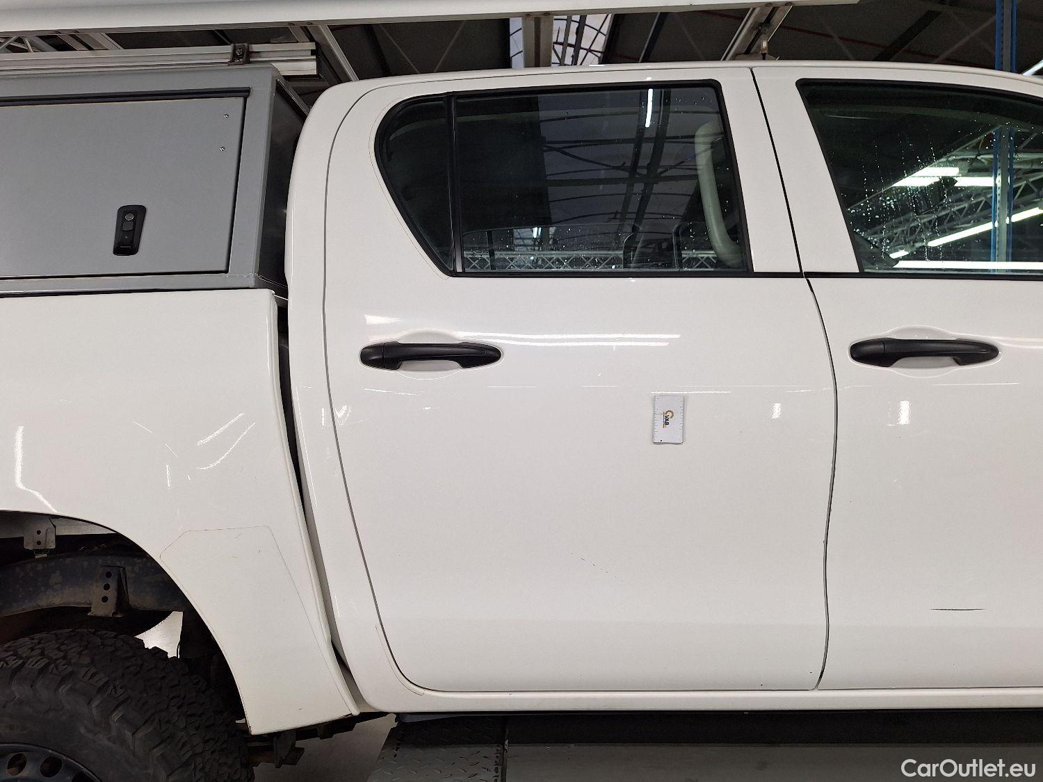  Toyota  Hilux Toyota, _Hi-Lux '16, Toyota  2.4 D-4D Double Cab Active 4d #14