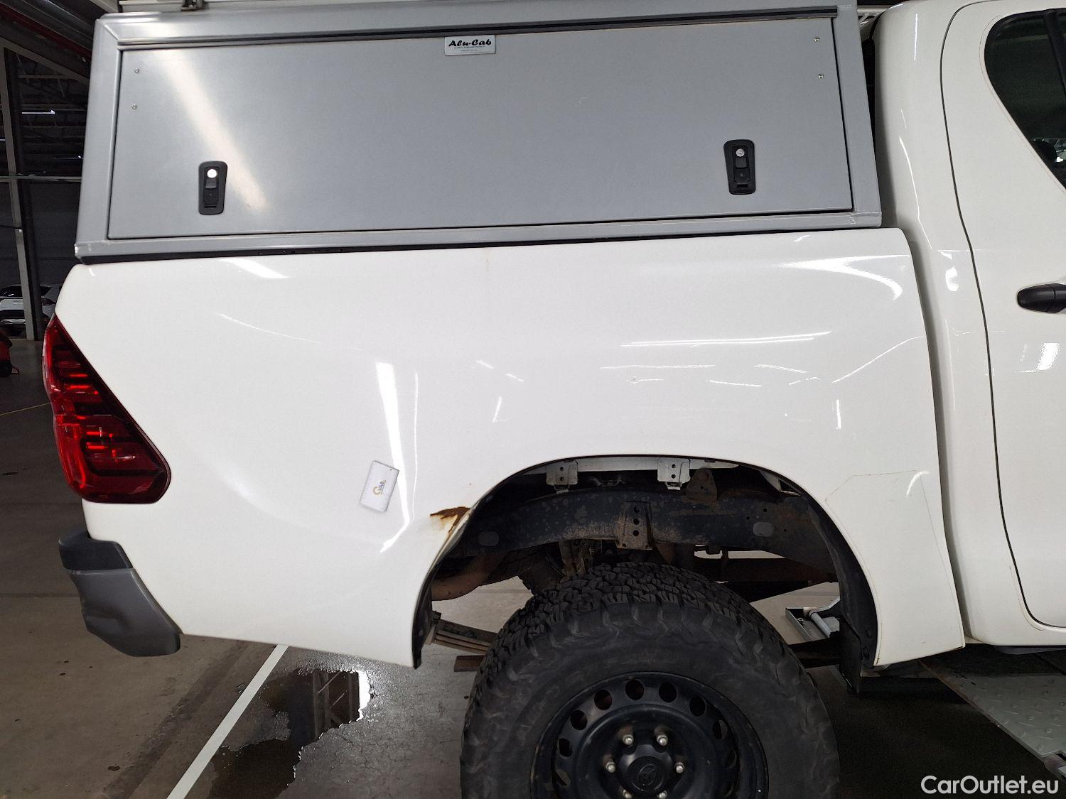  Toyota  Hilux Toyota, _Hi-Lux '16, Toyota  2.4 D-4D Double Cab Active 4d #17