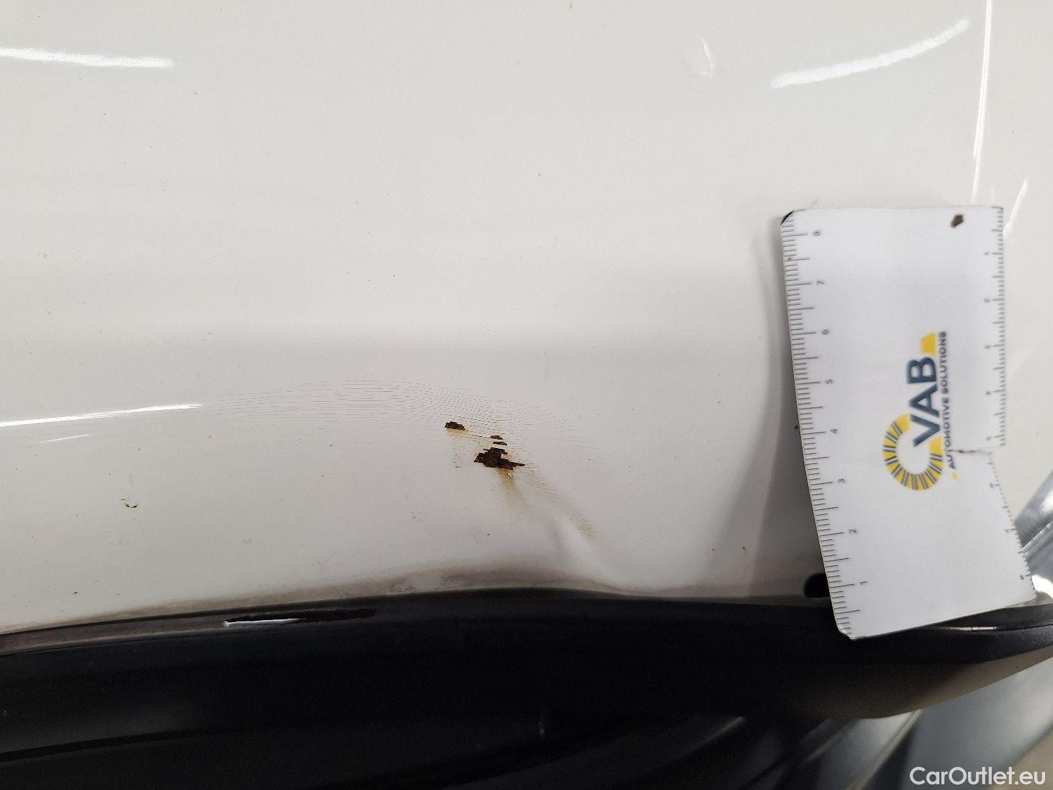  Toyota  Hilux Toyota, _Hi-Lux '16, Toyota  2.4 D-4D Double Cab Active 4d #38