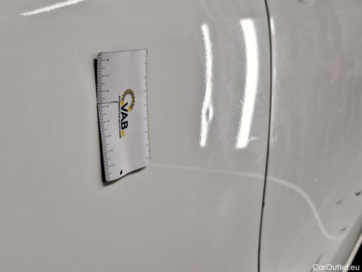  Toyota  Hilux Toyota, _Hi-Lux '16, Toyota  2.4 D-4D Double Cab Active 4d #16