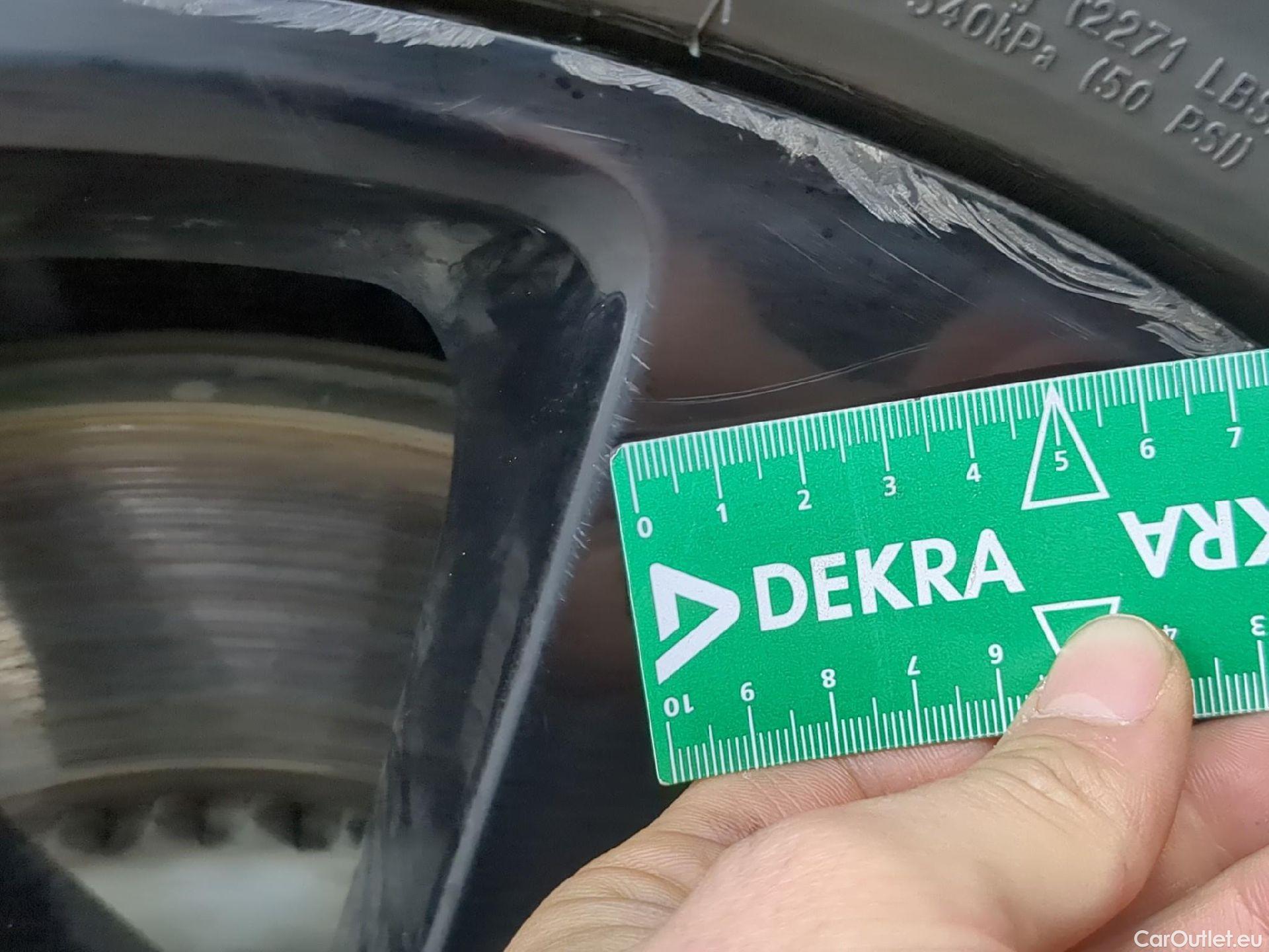  Jaguar  F-PACE JAGUAR  / 2015 / 5P / SUV P400e PHEV BVA 4x4 R-Dynamic S #4