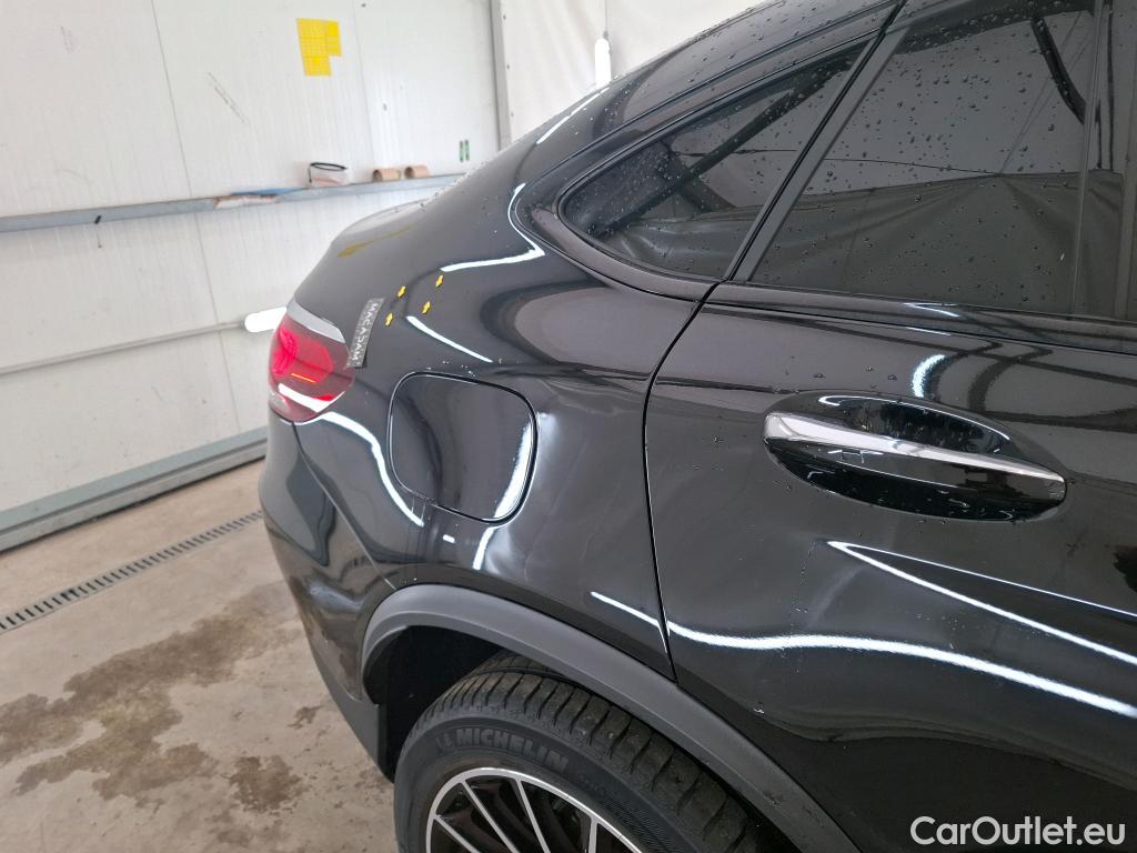  Mercedes  G-Klasee MERCEDES-BENZ GLC Coupe / 2019 / 5P / Coupé GLC 300 e AMG Line 4Matic #23