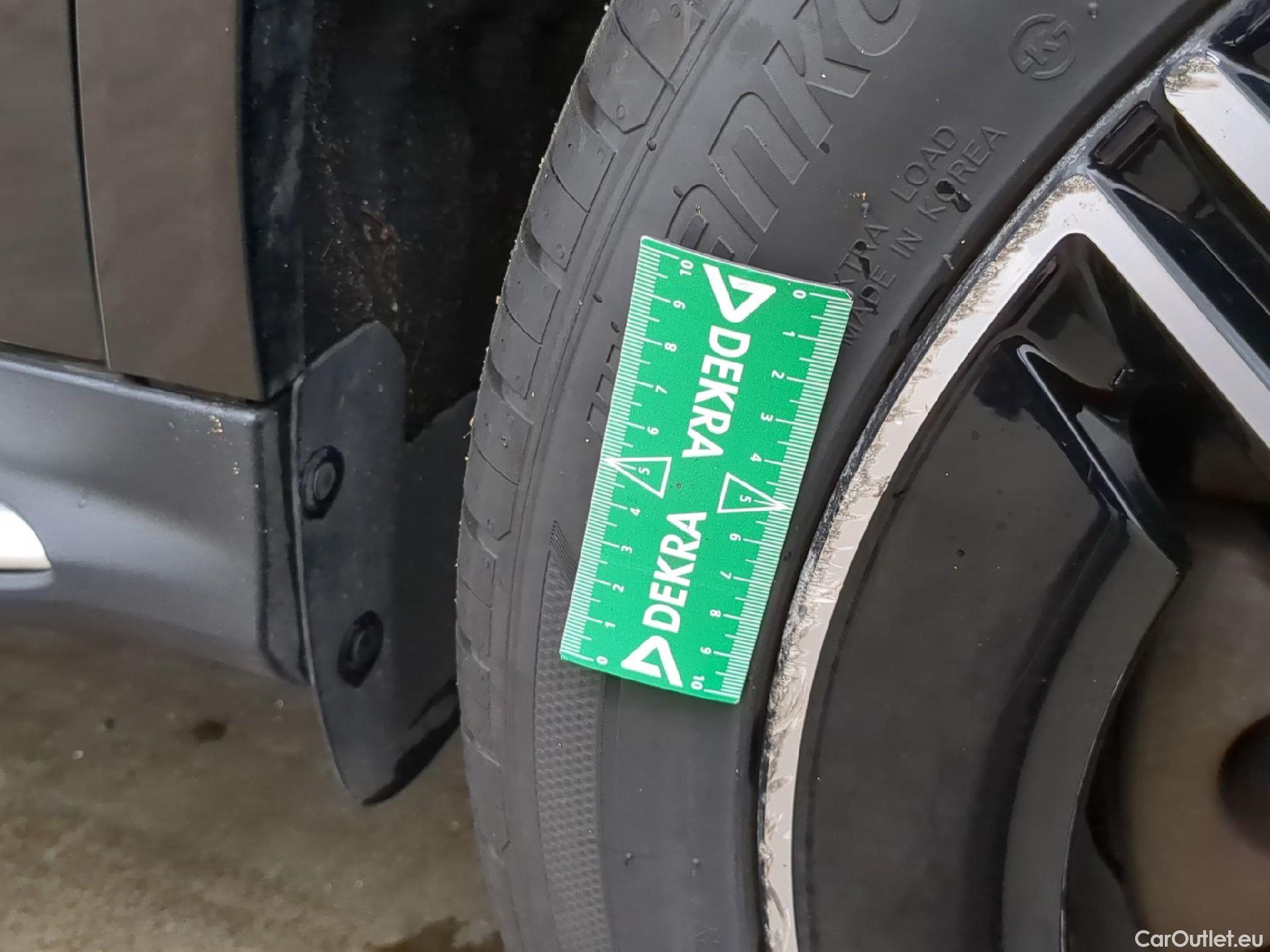  Mercedes  GLC MERCEDES-BENZ  / 2022 / 5P / SUV  400 e AMG Line 4MATIC #5