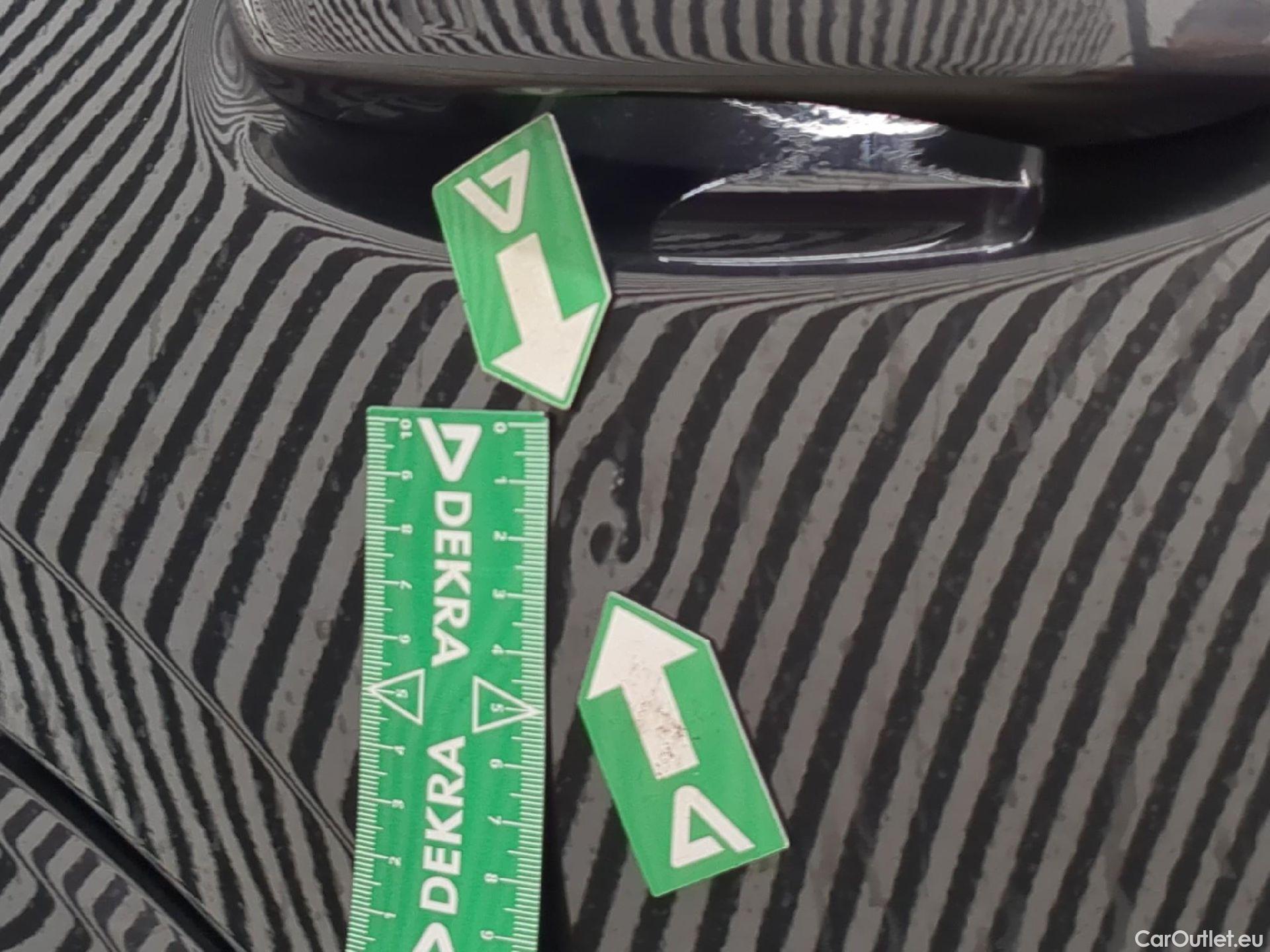  Mercedes  GLC MERCEDES-BENZ  / 2022 / 5P / SUV  400 e AMG Line 4MATIC #18