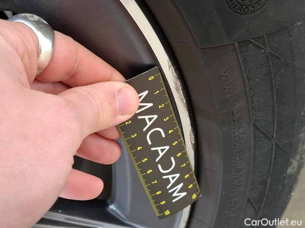  Mercedes  G-Klasee MERCEDES-BENZ GLC Coupe / 2019 / 5P / Coupé 2.0 GLC 300 DE BUSINESS LINE 4MATIC #11