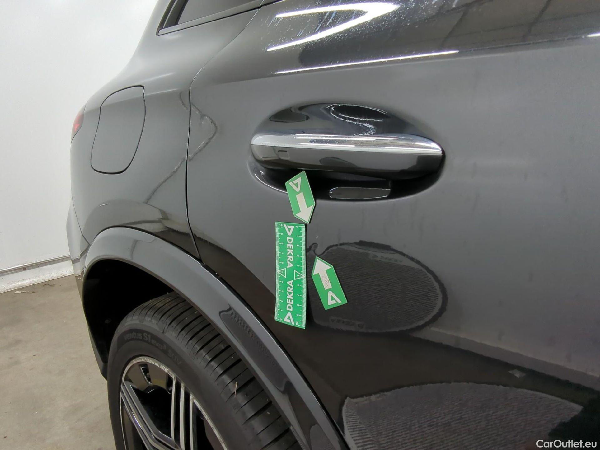  Mercedes  GLC MERCEDES-BENZ  / 2022 / 5P / SUV  400 e AMG Line 4MATIC #19