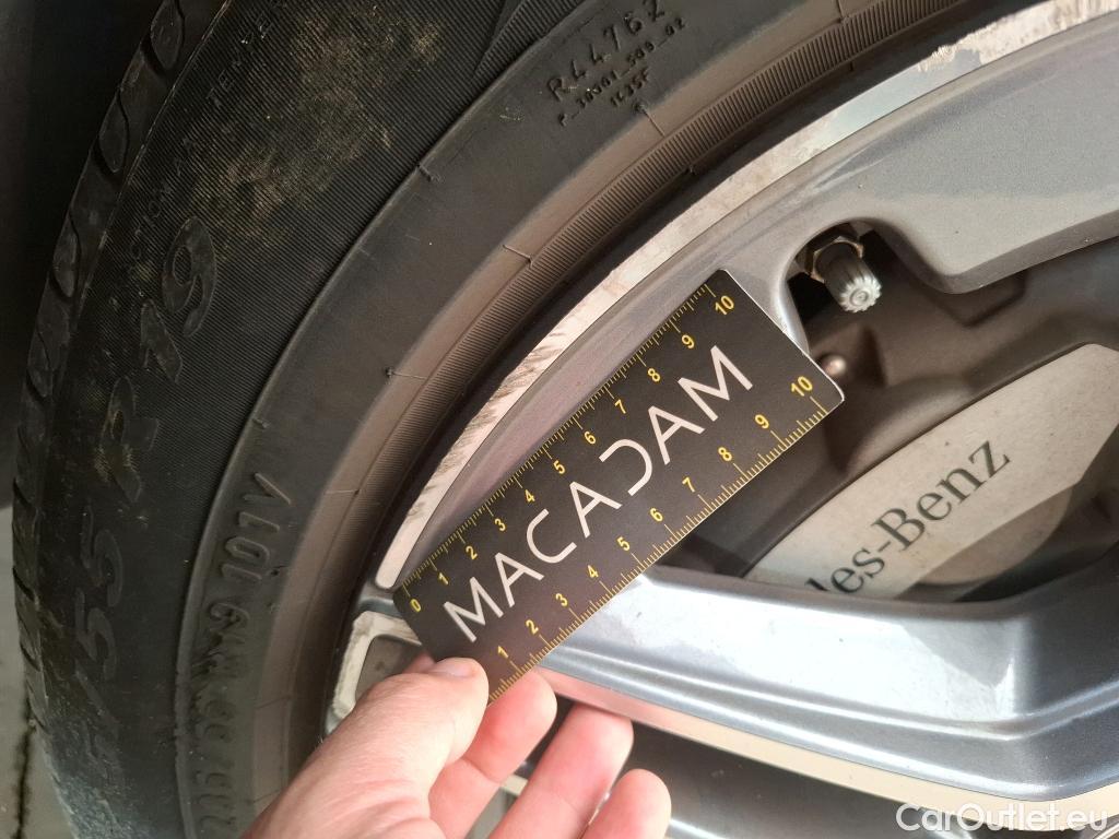  Mercedes  G-Klasee MERCEDES-BENZ GLC Coupe / 2019 / 5P / Coupé 2.0 GLC 300 E BUSINESS LINE 4MATIC #27