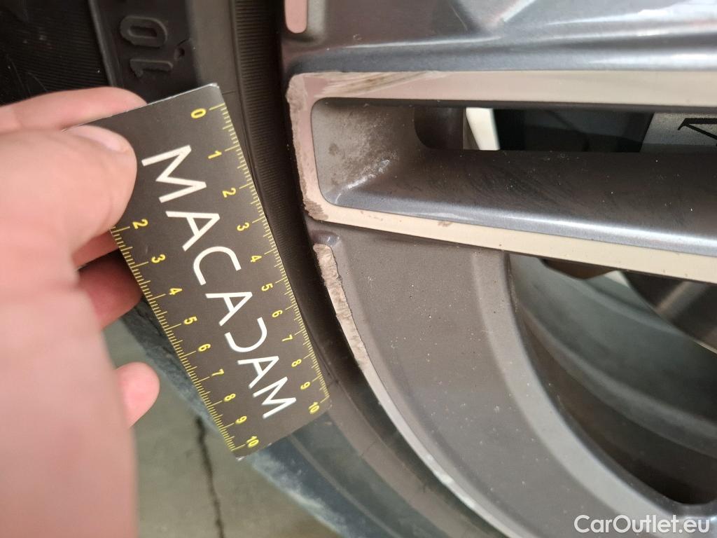  Mercedes  G-Klasee MERCEDES-BENZ GLC Coupe / 2019 / 5P / Coupé 2.0 GLC 300 E BUSINESS LINE 4MATIC #28