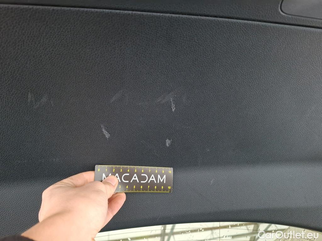  Mercedes  G-Klasee MERCEDES-BENZ GLC Coupe / 2019 / 5P / Coupé GLC 300 e AMG Line 4Matic #37