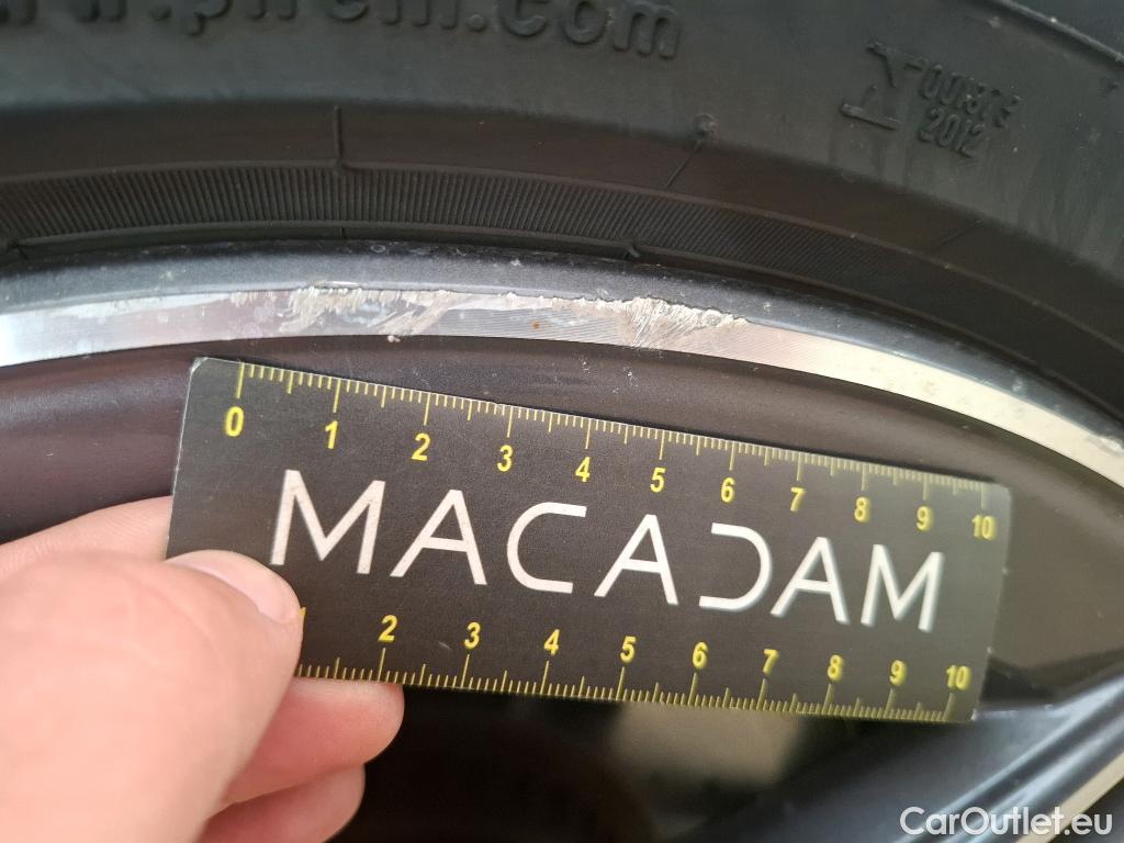  Mercedes  G-Klasee MERCEDES-BENZ GLC Coupe / 2019 / 5P / Coupé 2.0 GLC 300 E BUSINESS LINE 4MATIC #25