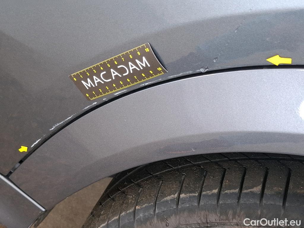  Mercedes  G-Klasee MERCEDES-BENZ GLE Coupe / 2023 / 5P / SUV GLE 350 de 4MATIC AMG Line Coupé #3