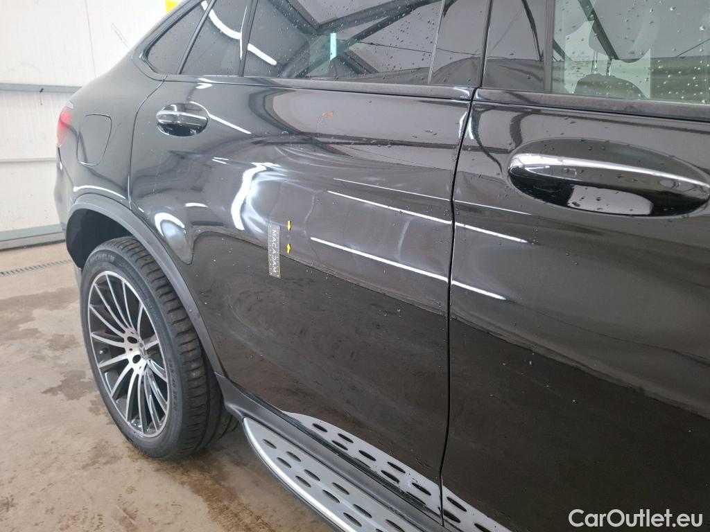  Mercedes  G-Klasee MERCEDES-BENZ GLC Coupe / 2019 / 5P / Coupé GLC 300 e AMG Line 4Matic #28