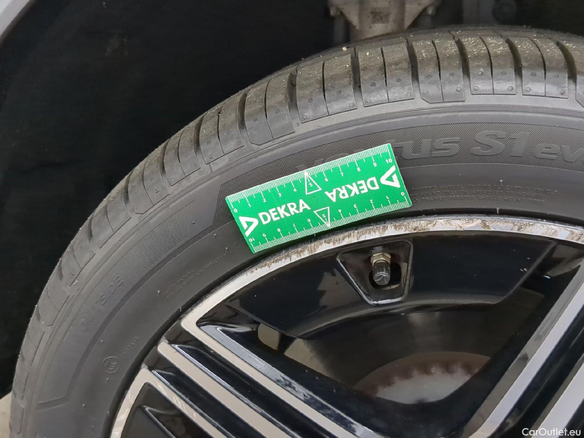  Mercedes  GLC MERCEDES-BENZ  / 2022 / 5P / SUV  400 e AMG Line 4MATIC #11