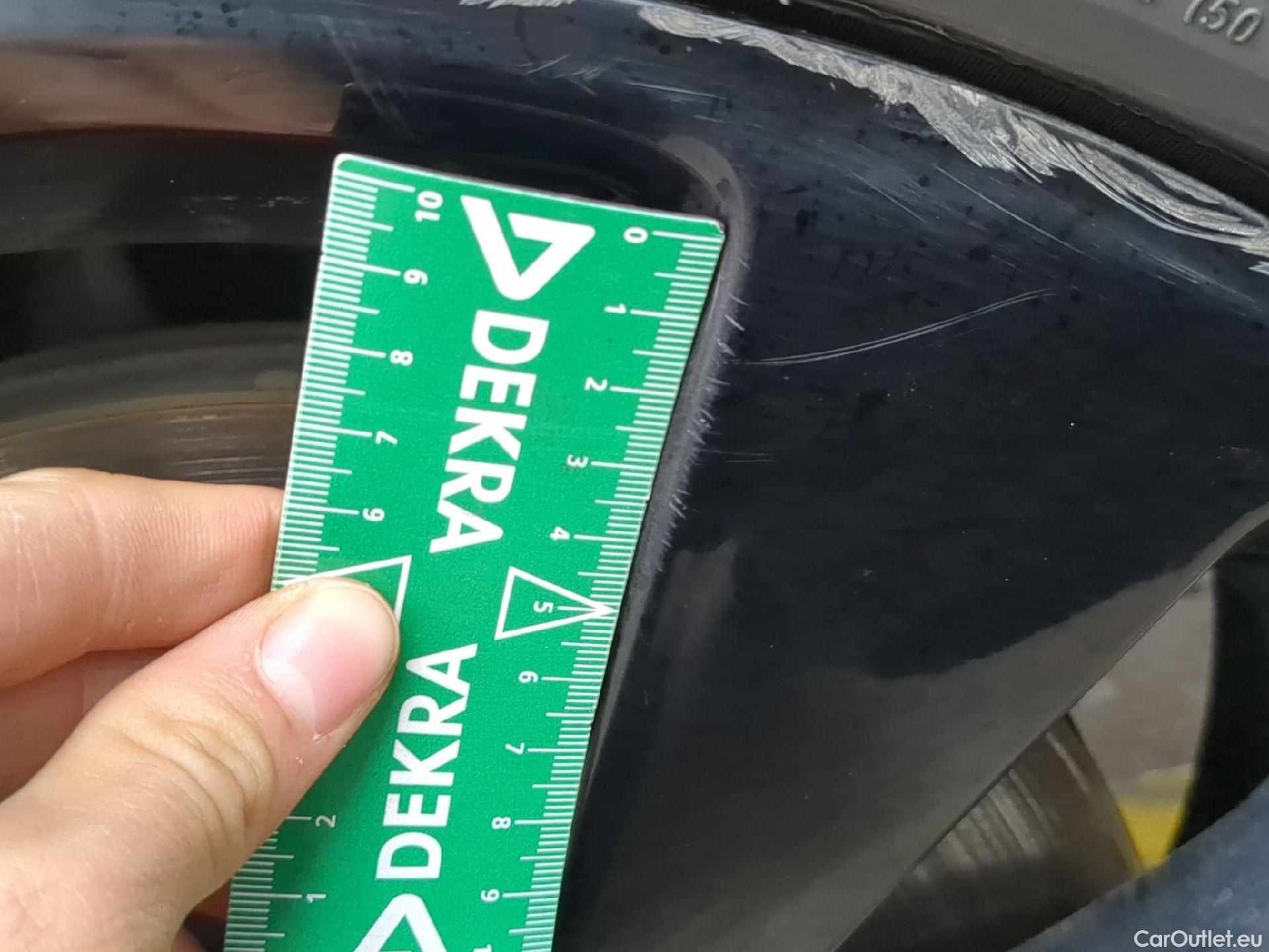  Jaguar  F-PACE JAGUAR  / 2015 / 5P / SUV P400e PHEV BVA 4x4 R-Dynamic S #2