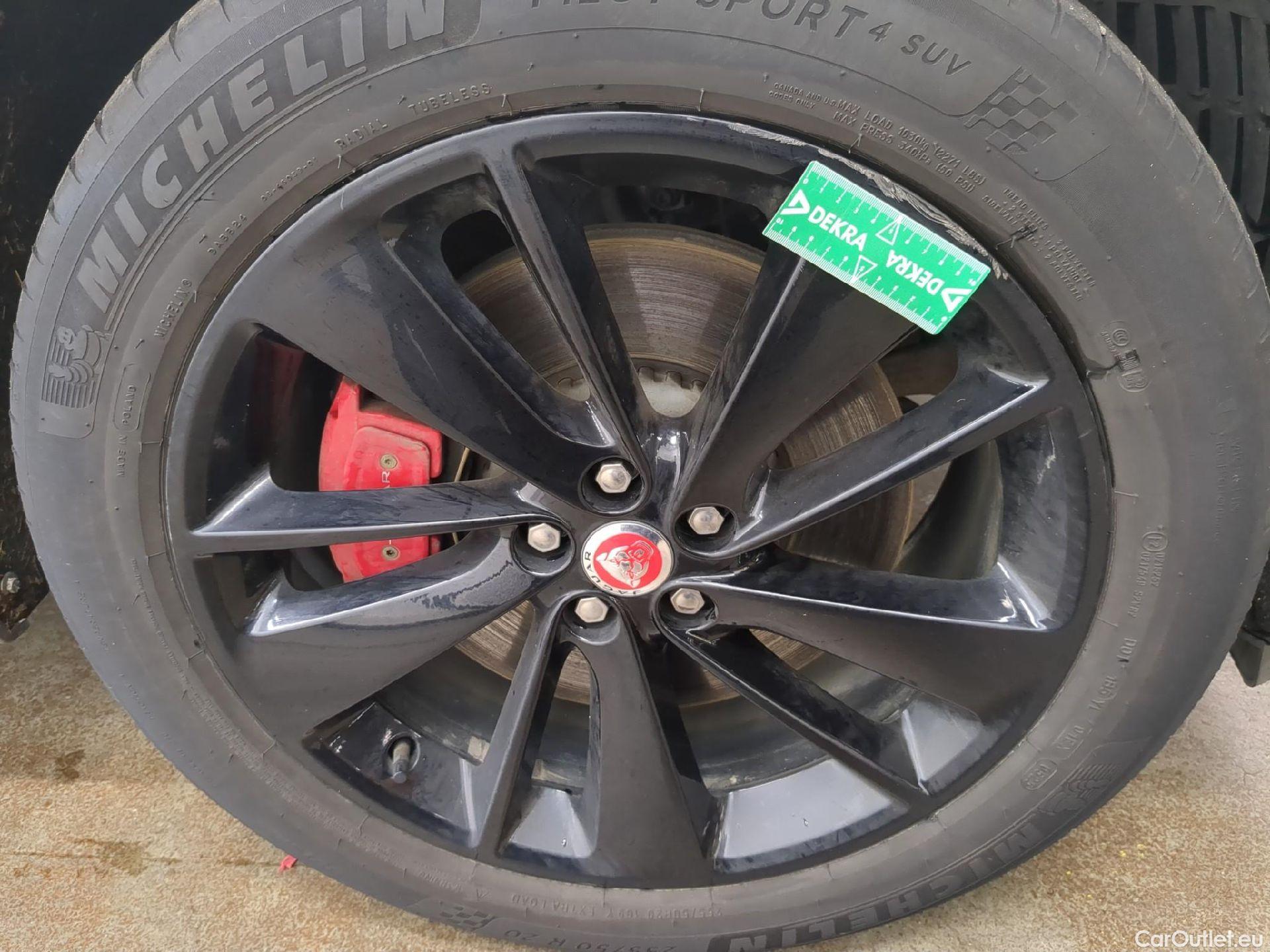  Jaguar  F-PACE JAGUAR  / 2015 / 5P / SUV P400e PHEV BVA 4x4 R-Dynamic S #5