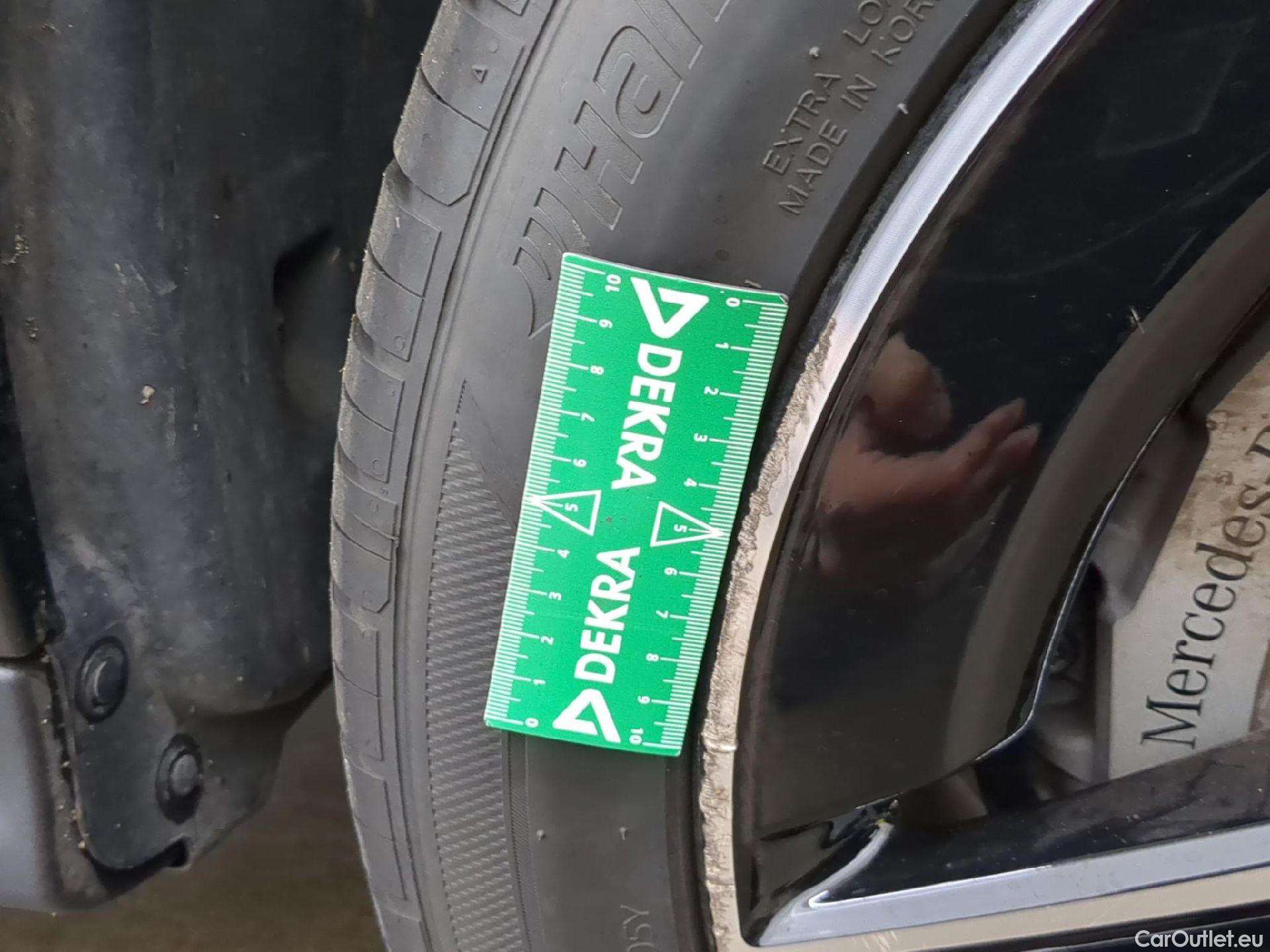  Mercedes  GLC MERCEDES-BENZ  / 2022 / 5P / SUV  400 e AMG Line 4MATIC #3