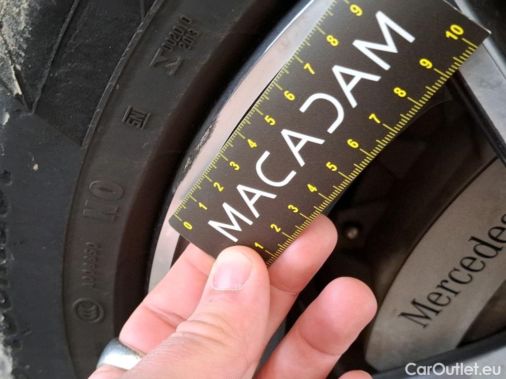  Mercedes  G-Klasee MERCEDES-BENZ GLC Coupe / 2019 / 5P / Coupé 2.0 GLC 300 DE BUSINESS LINE 4MATIC #9