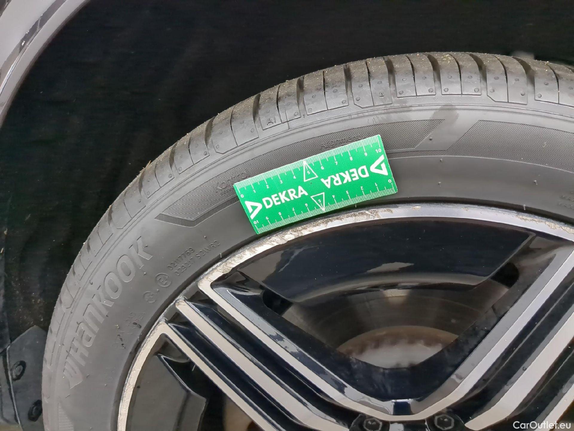  Mercedes  GLC MERCEDES-BENZ  / 2022 / 5P / SUV  400 e AMG Line 4MATIC #6