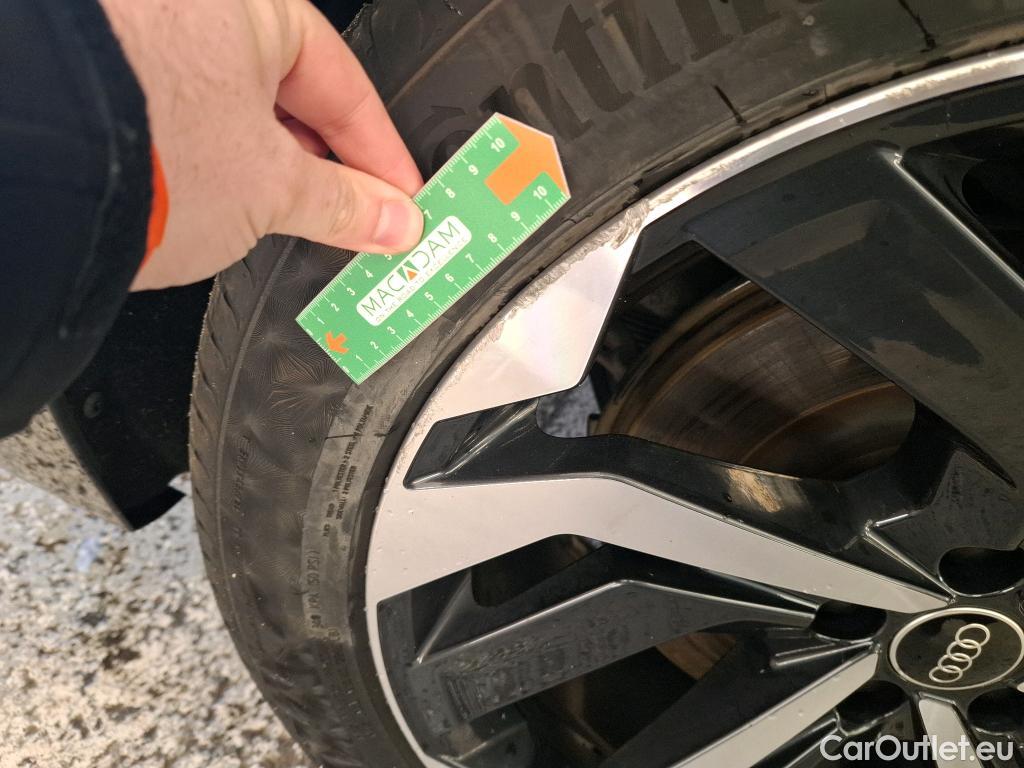  Audi  Q8  e-tron 55 quattro Avus 114kWh BVA #11