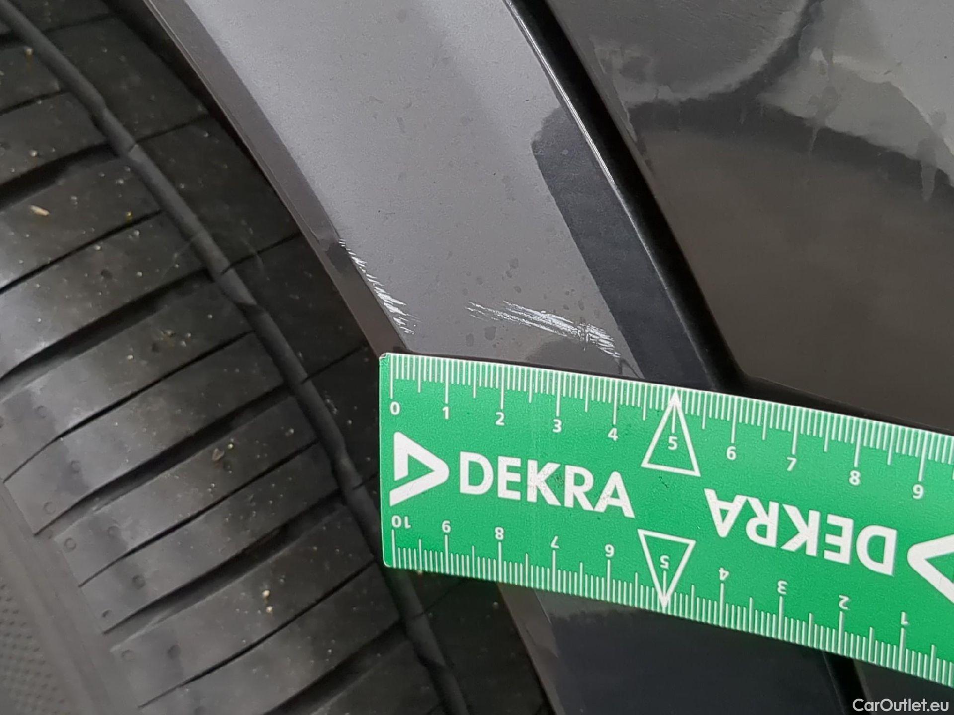  Mercedes  GLC MERCEDES-BENZ  / 2022 / 5P / SUV  400 e AMG Line 4MATIC #17