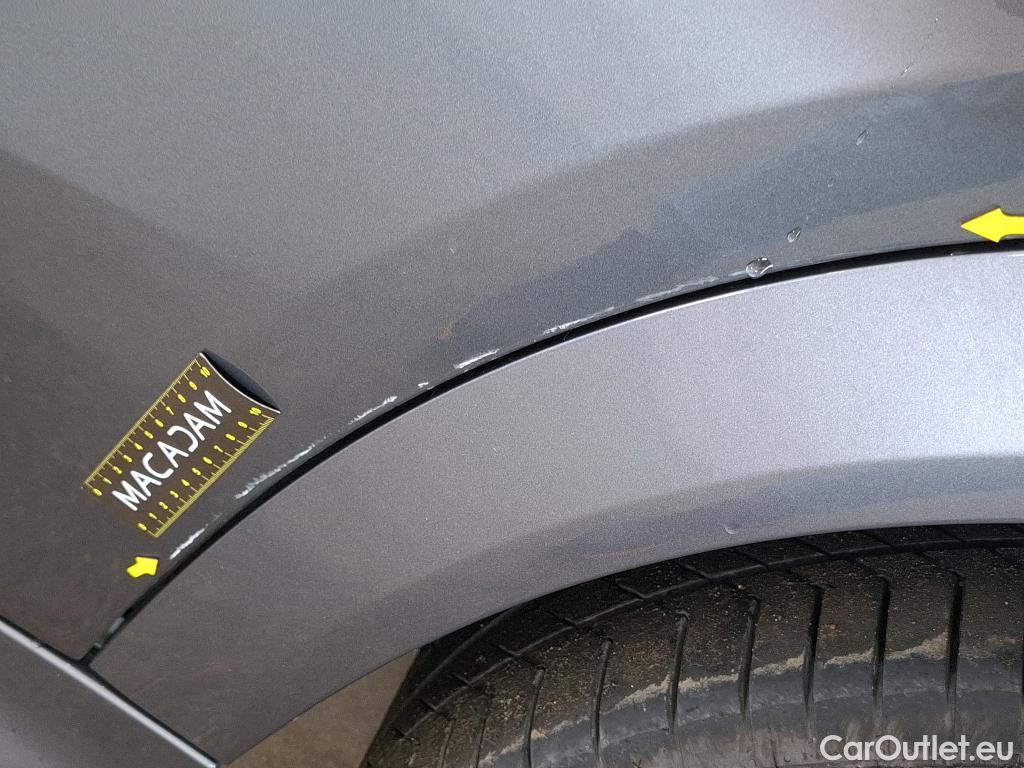  Mercedes  G-Klasee MERCEDES-BENZ GLE Coupe / 2023 / 5P / SUV GLE 350 de 4MATIC AMG Line Coupé #2