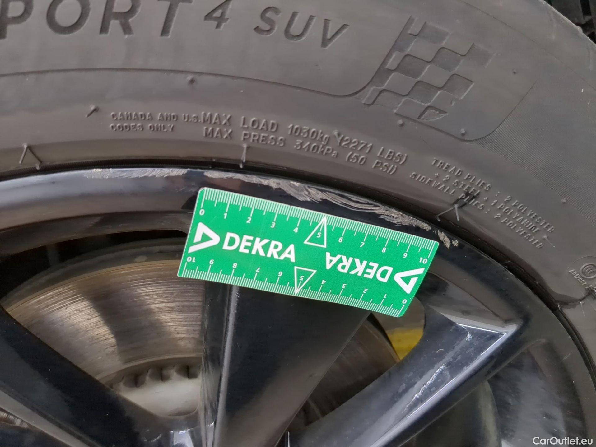  Jaguar  F-PACE JAGUAR  / 2015 / 5P / SUV P400e PHEV BVA 4x4 R-Dynamic S #1