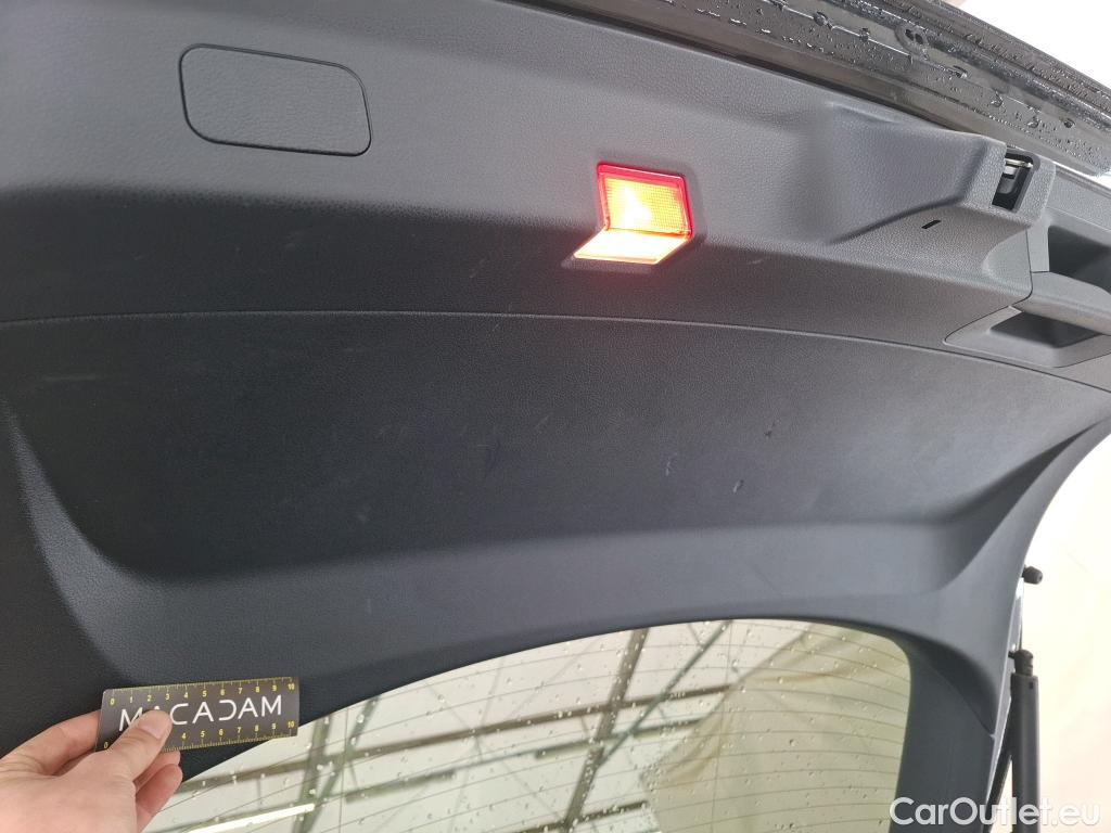  Mercedes  G-Klasee MERCEDES-BENZ GLC Coupe / 2019 / 5P / Coupé GLC 300 e AMG Line 4Matic #34