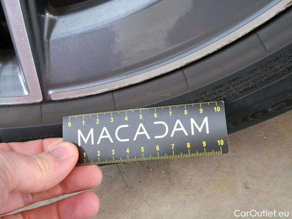  Mercedes  G-Klasee MERCEDES-BENZ GLC Coupe / 2019 / 5P / Coupé 2.0 GLC 300 DE BUSINESS LINE 4MATIC #13