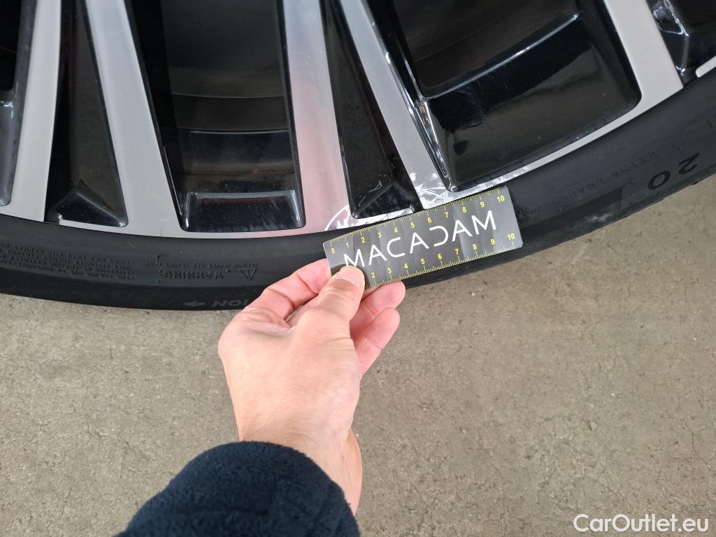  Volvo  XC90 VOLVO  / 2019 / 5P / SUV Recharge T8 AWD GT 8 Inscription Luxe #7