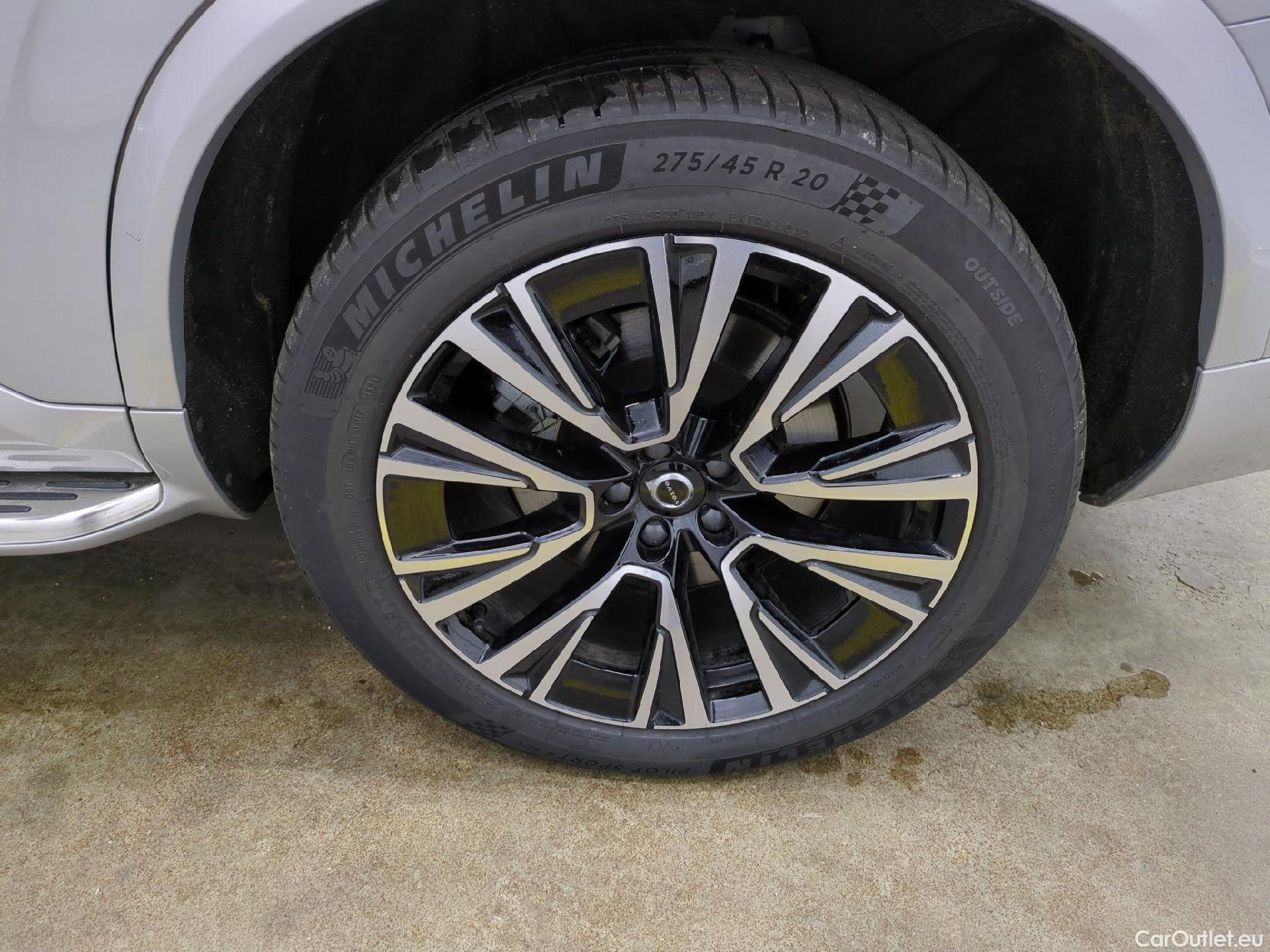  Volvo  XC90  Ultimate Dark Recharge Plug-In Hybrid AWD 2.0 T8 Twin Engine #2